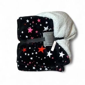 Retired 2018 Brand New With Tags Victorias Secret blanket